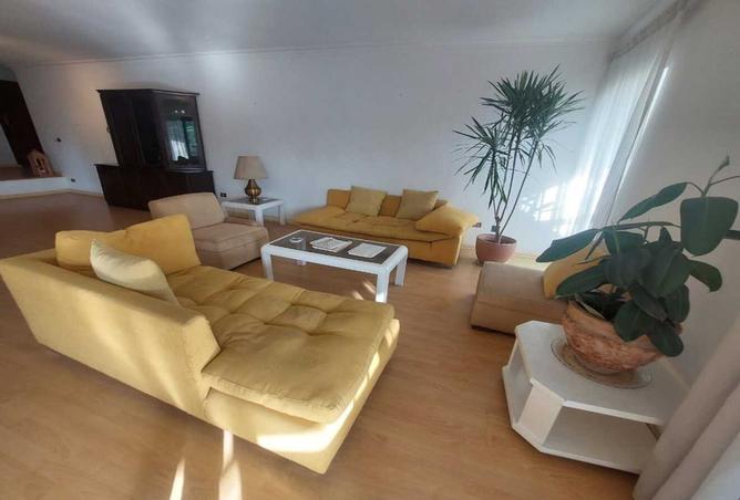 7929559 - Property Image 2
