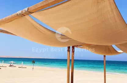 شاليه - 2 غرف نوم - 3 حمامات للبيع في رملة ليك سايد - قسم الضبعة - الساحل الشمالي