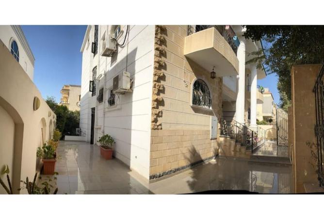 8066545 - Property Image 2