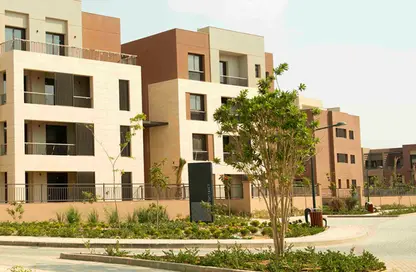 Apartment - 2 Bedrooms - 2 Bathrooms for sale in District 5 - 5th Settlement Compounds - The 5th Settlement - New Cairo City - Cairo