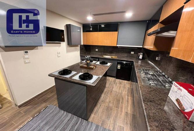 8334600 - Property Image 3