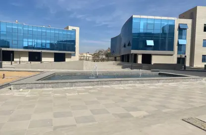 عيادة - استوديو - 1 حمام للايجار في مول ويست بارك - محور 26 يوليو - مدينة 6 أكتوبر - الجيزة