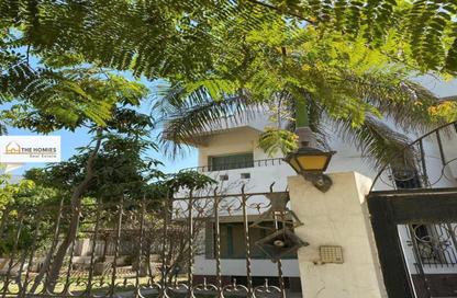 Villa - 6 Bedrooms - 5 Bathrooms for sale in Al Hayah Residence - 3rd District West - Shorouk City - Cairo