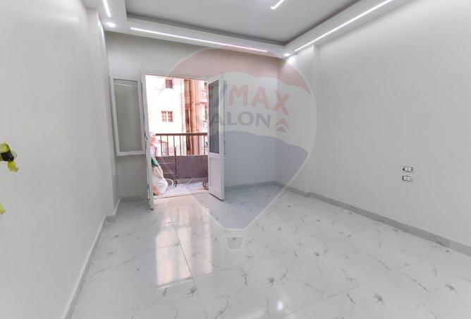 8010420 - Property Image 2