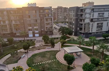 Apartment - 3 Bedrooms - 2 Bathrooms for sale in El Koronfel - The 5th Settlement - New Cairo City - Cairo