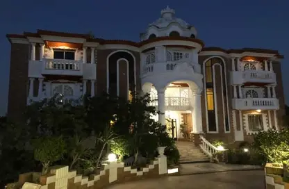 Palace - 5 Bedrooms - 6 Bathrooms for sale in Mountain View iCity - 5th Settlement Compounds - The 5th Settlement - New Cairo City - Cairo