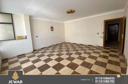 Apartment - 2 Bedrooms - 1 Bathroom for sale in Smouha - Hay Sharq - Alexandria