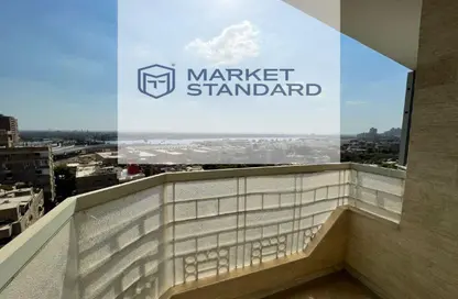 Apartment - 3 Bedrooms - 3 Bathrooms for sale in Sarayat Al Maadi - Hay El Maadi - Cairo