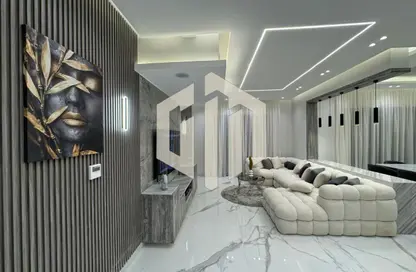 Villa - 7 Bedrooms - 6 Bathrooms for sale in Mountain View Hyde Park - 5th Settlement Compounds - The 5th Settlement - New Cairo City - Cairo