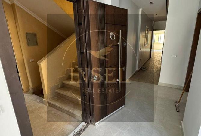 8385689 - Property Image 2