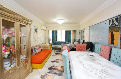 Apartment - 3 Bedrooms - 2 Bathrooms for sale in Al Maamoura - Hay Than El Montazah - Alexandria