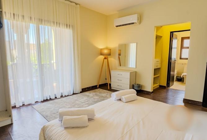8058333 - Property Image 3