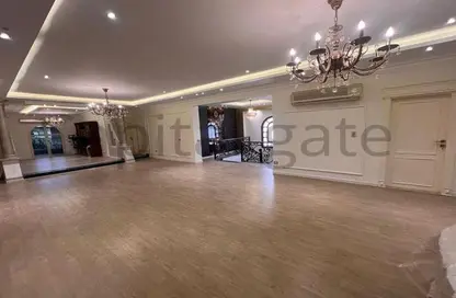 Villa - 7+ Bedrooms - 7+ Bathrooms for sale in Al Shouyfat - 5th Settlement Compounds - The 5th Settlement - New Cairo City - Cairo