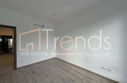 Office Space - Studio - 2 Bathrooms for rent in Lake View Residence - 5th Settlement Compounds - The 5th Settlement - New Cairo City - Cairo