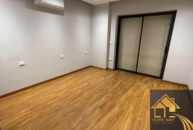 8420042 - Property Image 2