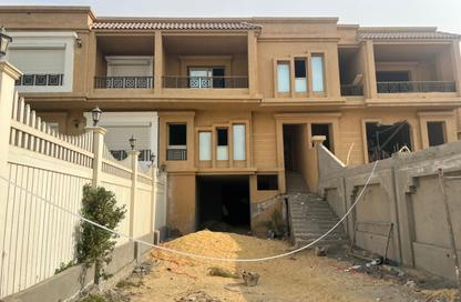 فيلا - 5 غرف نوم - 3 حمامات للبيع في شارع المشير احمد اسماعيل - شيراتون المطار - النزهة - القاهرة