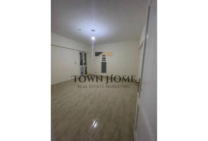 8303677 - Property Image 2