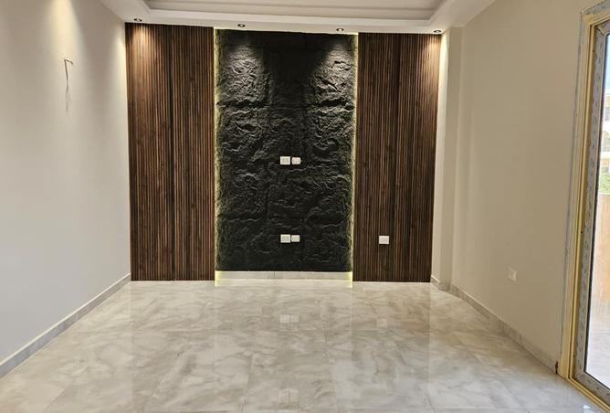 8544202 - Property Image 3