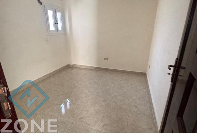 8221157 - Property Image 3