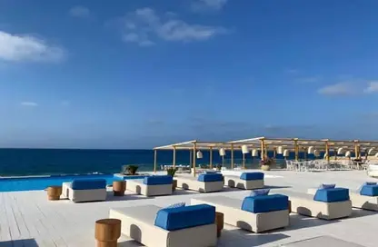 Chalet - 2 Bedrooms - 2 Bathrooms for sale in Mountain View - Ras Al Hekma - North Coast
