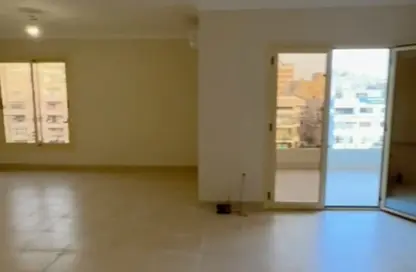 Office Space - Studio - 3 Bathrooms for rent in Al Hegaz St. - El Mahkama Square - Heliopolis - Masr El Gedida - Cairo