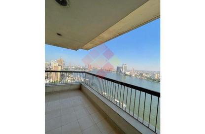 Apartment - 4 Bedrooms - 5 Bathrooms for sale in Nile St. - Dokki - Giza