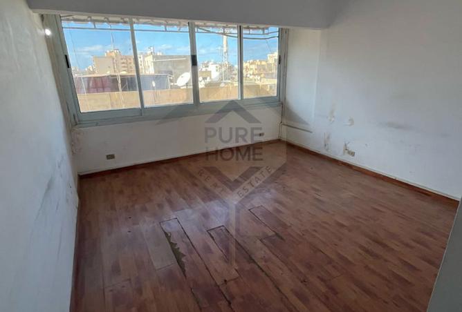 8358193 - Property Image 3