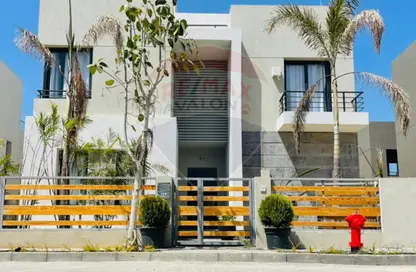 Townhouse - 3 Bedrooms - 4 Bathrooms for sale in Palm Hills - Alexandria Compounds - Alexandria