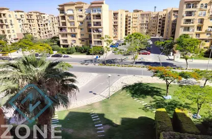 Apartment - 3 Bedrooms - 3 Bathrooms for rent in Privado - Madinaty - Cairo