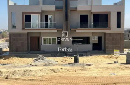 Villa - 3 Bedrooms - 3 Bathrooms for sale in V Levels - Sheikh Zayed Compounds - Sheikh Zayed City - Giza