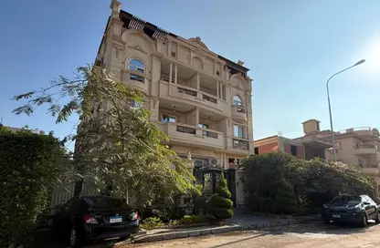 Apartment - 3 Bedrooms - 2 Bathrooms for sale in West Somid Road - West Somid - 6 October City - Giza