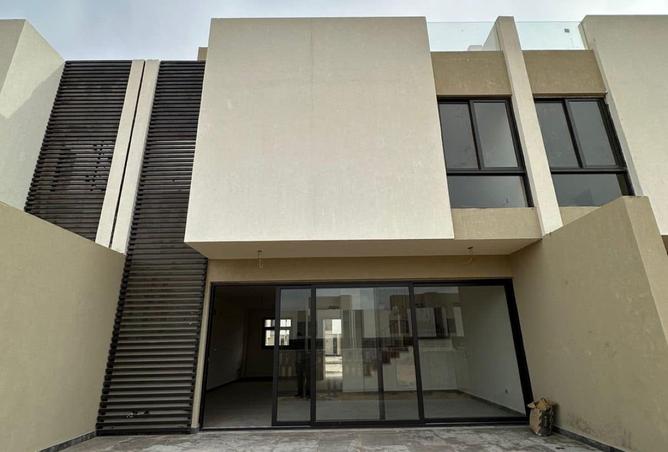 8056189 - Property Image 2
