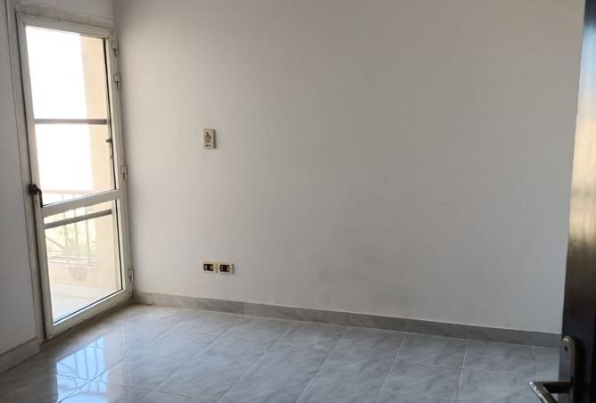 8521898 - Property Image 3