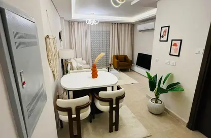 Apartment - 2 Bedrooms - 2 Bathrooms for rent in Park Side Residence - Zed Towers - Sheikh Zayed Compounds - Sheikh Zayed City - Giza