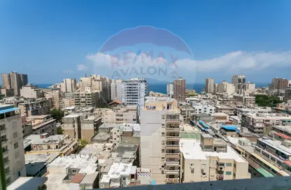 شقة - 3 غرف نوم - 2 حمامات للبيع في ستانلي - حي شرق - الاسكندرية