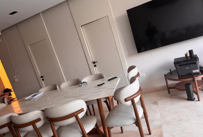 8381179 - Property Image 2