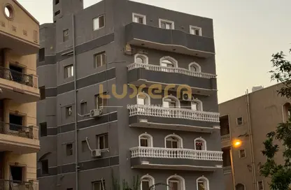 Apartment - 3 Bedrooms - 2 Bathrooms for sale in American University Housing District - 5th Settlement Compounds - The 5th Settlement - New Cairo City - Cairo
