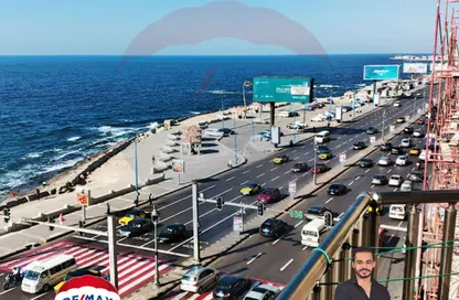 شقة - 3 غرف نوم - 2 حمامات للبيع في طريق الجيش - كامب شيزار - حي وسط - الاسكندرية