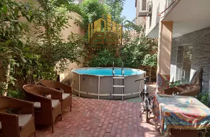 دوبلكس - 5 غرف نوم - 3 حمامات للبيع في الحي السادس - مدينة العبور - القليوبية