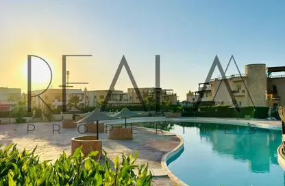 Chalet - 2 Bedrooms - 2 Bathrooms for sale in Mountain View - Ras Al Hekma - North Coast