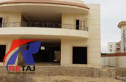 Apartment - 5 Bedrooms - 5 Bathrooms for sale in Wesal City - El Shorouk Compounds - Shorouk City - Cairo