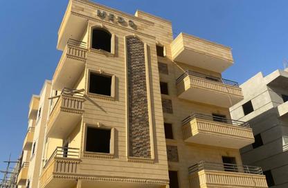 Apartment - 3 Bedrooms - 2 Bathrooms for sale in Italian Neighborhood Road - Hadayek October - 6 October City - Giza