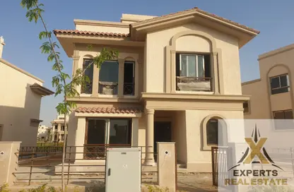 Villa - 5 Bedrooms - 4 Bathrooms for sale in Madinaty - Cairo