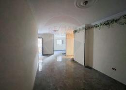 Apartment - 3 bedrooms for للايجار in Al Mosheer Ahmed Ismail St. - Sidi Gaber - Hay Sharq - Alexandria