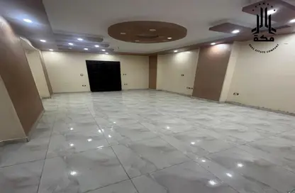 شقة - 3 غرف نوم - 2 حمامات للايجار في شارع طه حسين - النزهه الجديدة - النزهة - القاهرة