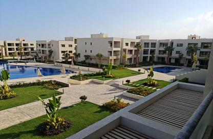 Chalet - 2 Bedrooms - 2 Bathrooms for sale in Azha - Al Ain Al Sokhna - Suez
