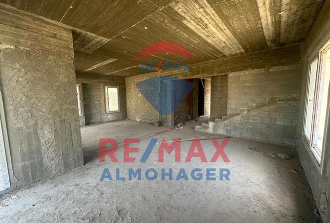 8042051 - Property Image 3