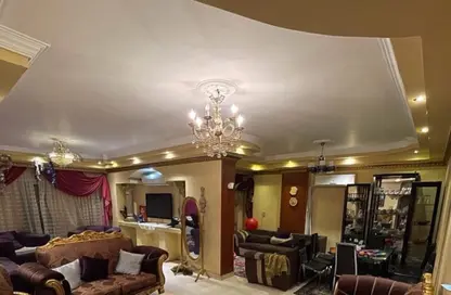 شقة - 3 غرف نوم - 3 حمامات للبيع في شارع سعيد زكريا - حي السفارات - مدينة نصر - القاهرة