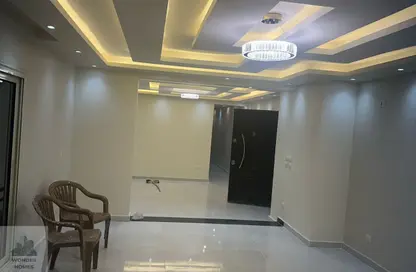شقة - 2 غرف نوم - 2 حمامات للبيع في شارع فلسطين - المعادي الجديدة - حي المعادي - القاهرة