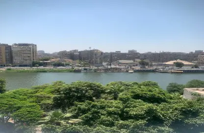Penthouse - 2 Bedrooms - 1 Bathroom for rent in Al Gabalaya St. - Zamalek - Cairo